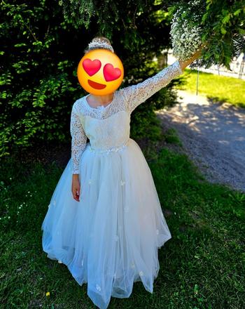 Nádherné šaty na 1.sväté prijimanie, 140