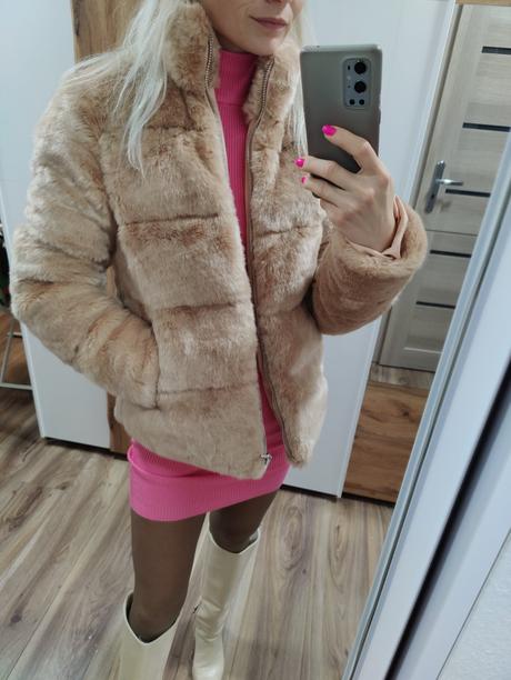 Pudrovoruzovy kožuch, xs