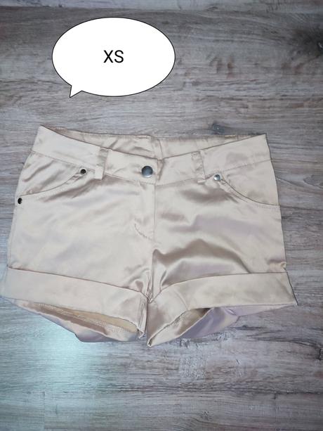 Šortky, xs
