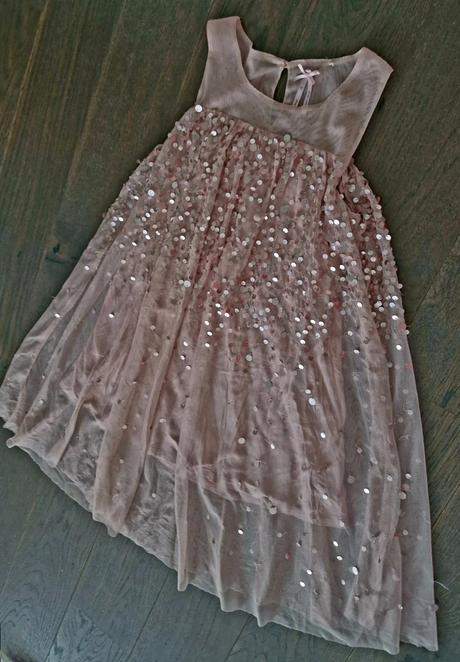 Dokonale slavnostne saticky next s flitrikmi, next,140