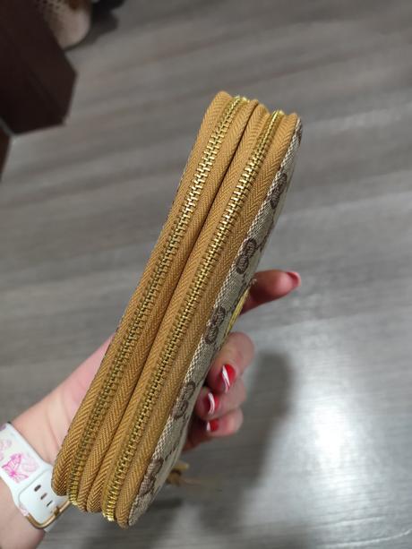 Dámska peňaženka, 