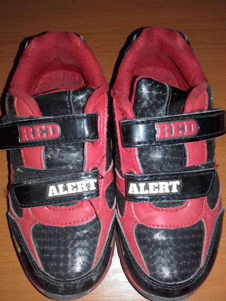 Tenisky angry birds, 28