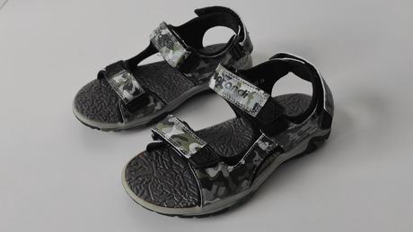 Sandále, sprandi,34