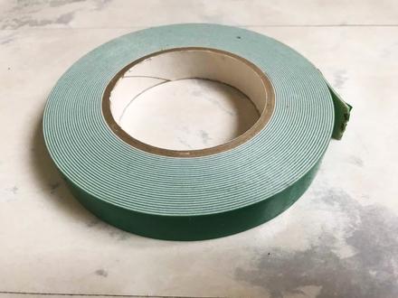 Obojstranná lepiaca páska, 