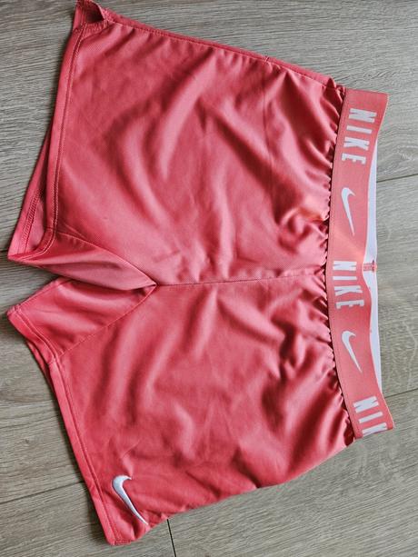 Lotosový kratase, nike,134