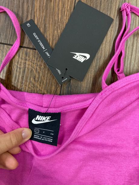 Crop top nike nový, nike,s