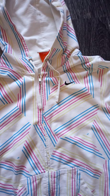 Predám dámsku mikinu nike veľ. m, nike,m