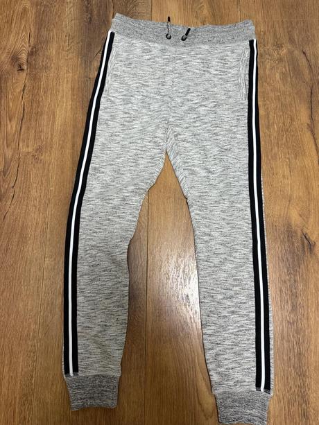 Rozne teplaky 6ks, zara,164