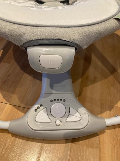 Hojdacie kreslo pre bábätká, 