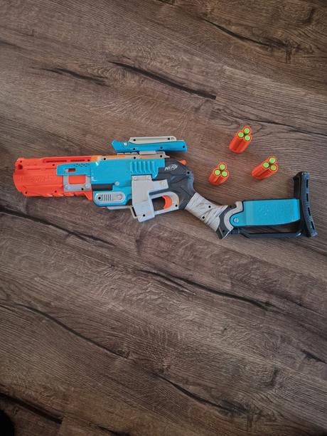Nerf zombie strike, 