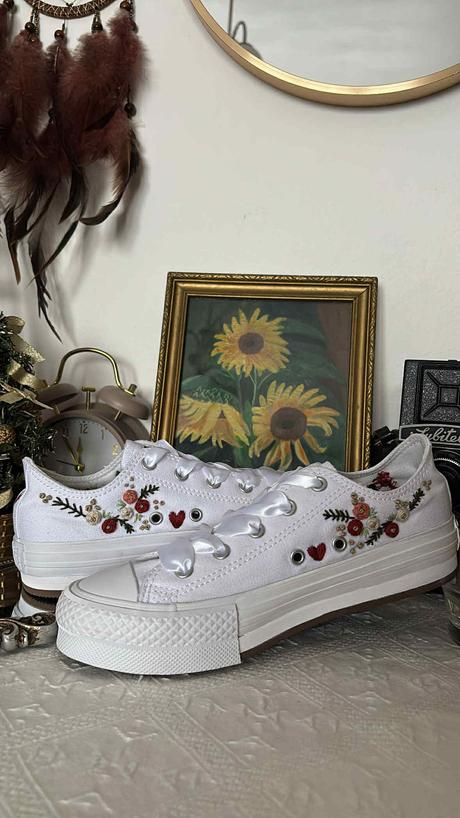 Plátené, ručne vyšívané tenisky, 36 - 42