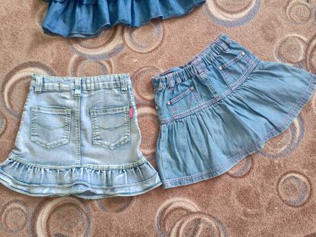 Riflové sukničky, girl2girl