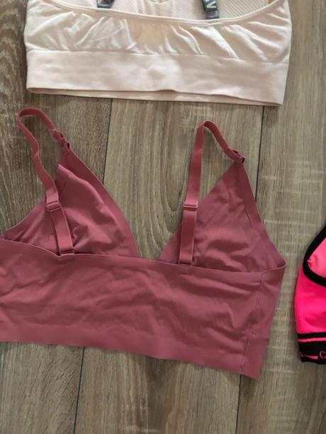 4ks športových podprseniek, m