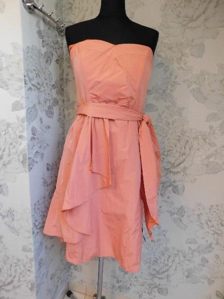 Luxusne velmi pekne saty na slavnost, 40