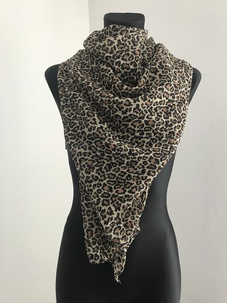 Obrovská leo šatka, xl