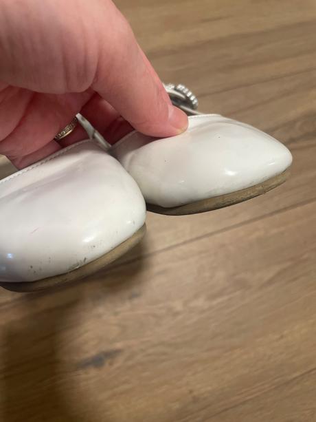 Lakovky, reserved,30