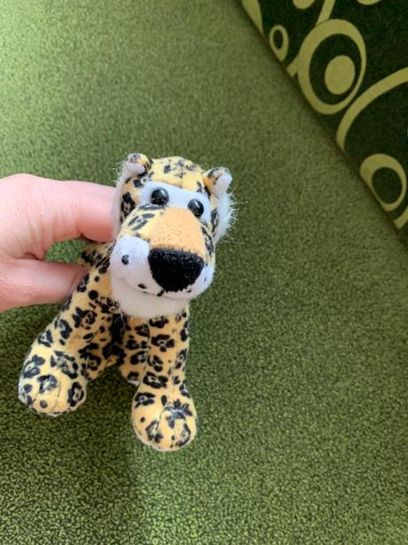 Plyšový leopard,