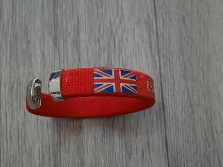 Dámske a dievčenské náramky,