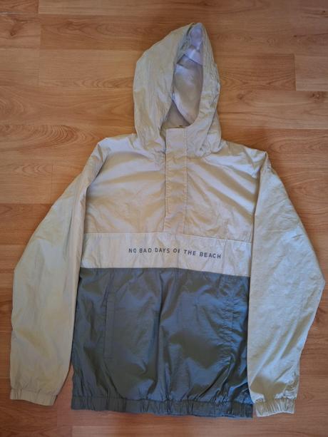 Bunda cez hlavu, reserved,152