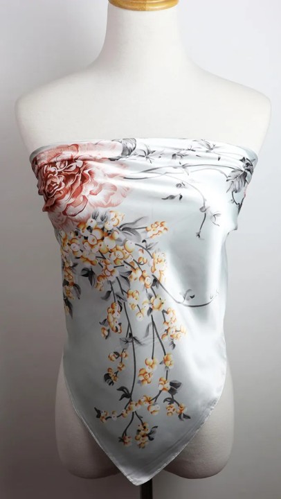 Hodvábna šatka 88x88cm, 