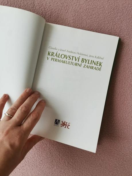 Království bylinek - claudia holzer,