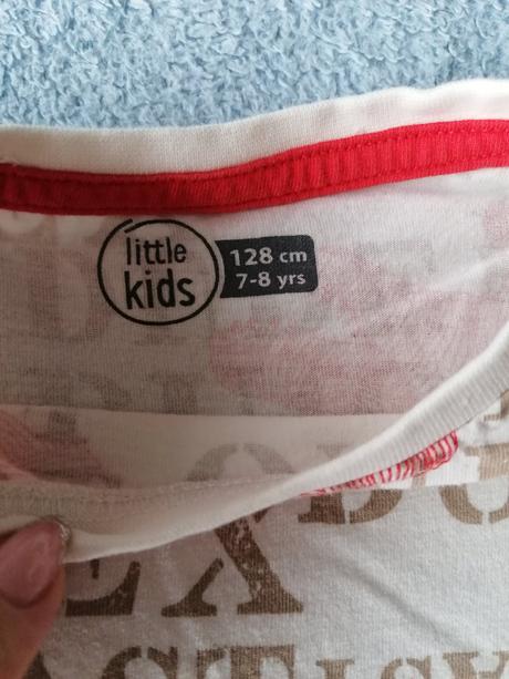 Farebné tričká, 128