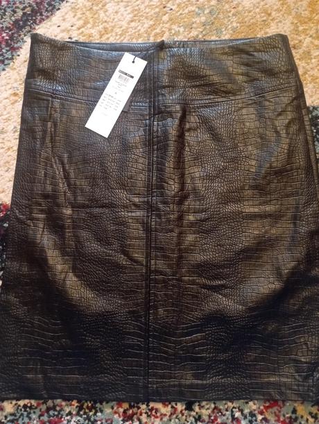 Mini sukňa koženka len vyskúšana, s