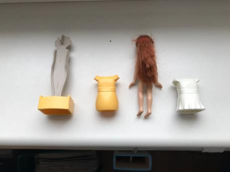 Babika + stojan na saty + saty + suknicka,