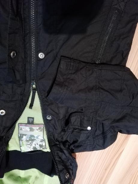 Jarno jesenná bunda výborný stav, 110