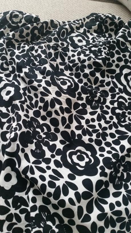 Kvetovana bluzka, atmosphere,40