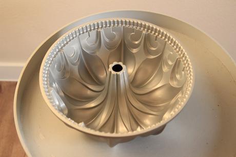 Nordic ware forma na bábovku fleur de lis 2,4l, 