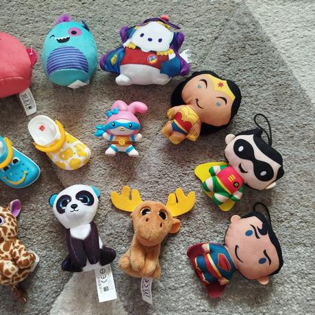 Dievčenské hračky z mcdonald's 14ks, 