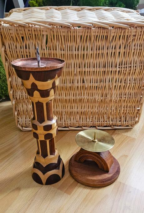 Drevene svietniky 2ks, rucna praca, 