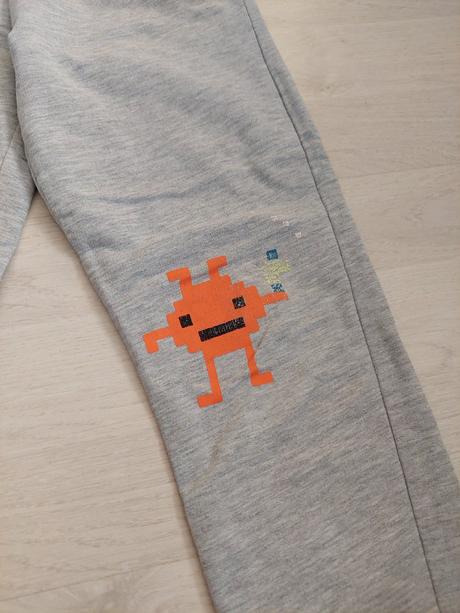 Tepláky č.122, 122