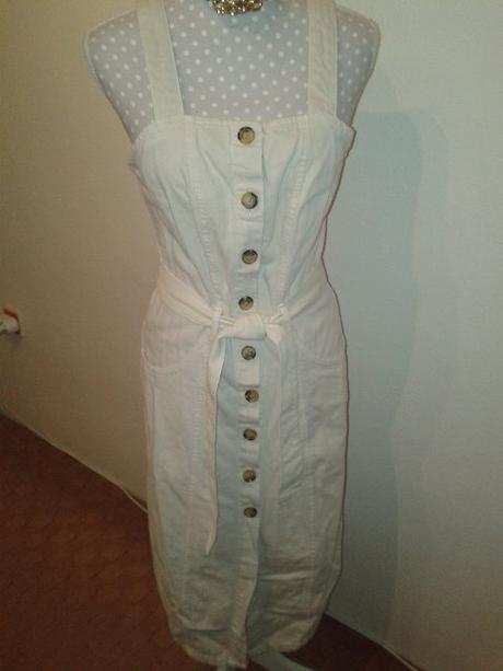 1x oblečené krémové rifľové šaty reserved 38, reserved,38