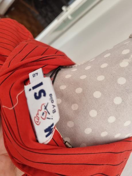 Červená elast.blúzka s pásikmi 38, 38