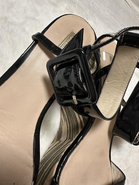 Čierne sandálky na platforme zn. guess originál, guess,40