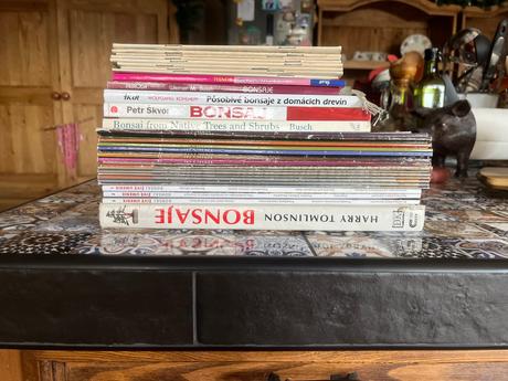 Knihy a casopisy bonsaj, 