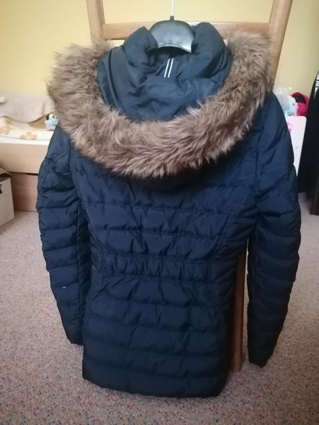 Zimná bunda zn. tomi hilfinger, tommy hilfiger,s