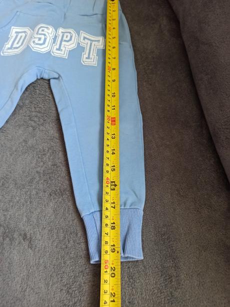 Tepláky despacito, 92