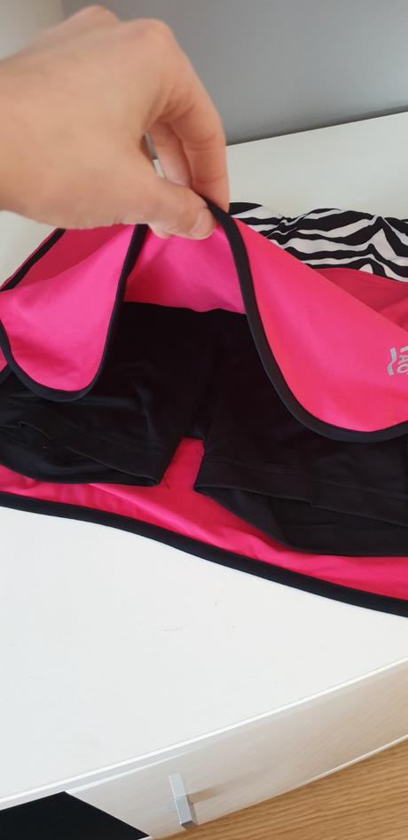 Športová sukňa, 34