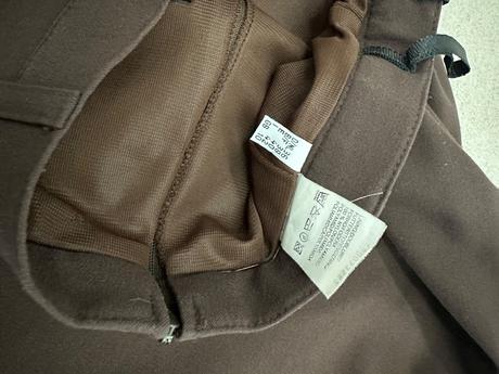 Hnedá elegantná sukňa, 36