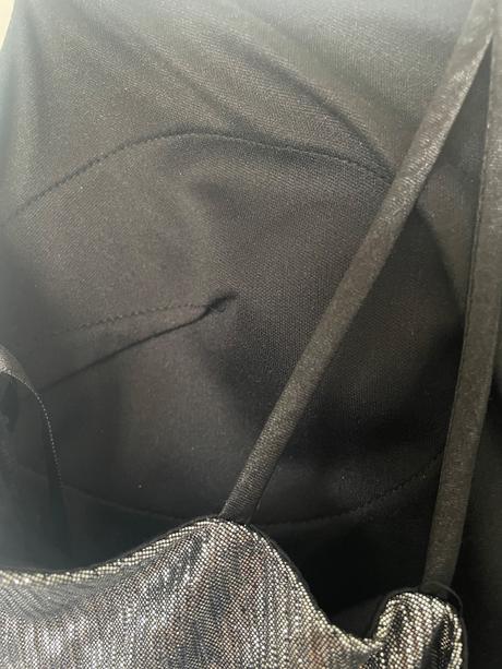 Koktejlové šaty, s