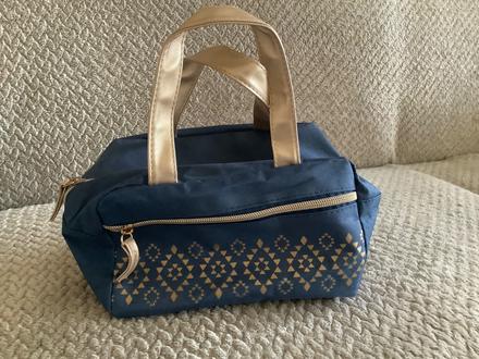 Kozmetická tasticka,