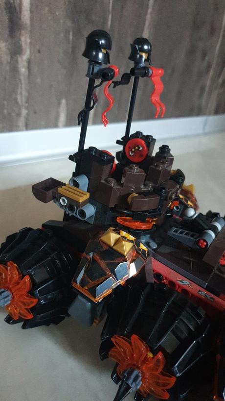 Skladačka úplna kopia 70321 stroj skazy,