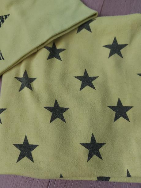 Žltý set čiapka a nakrcnik, 86