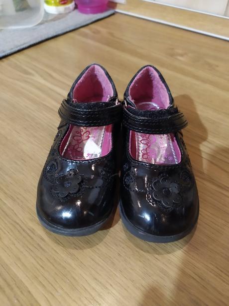 Dievčenské sandále, 19