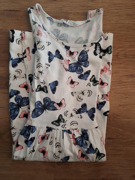 Šaty letné hm biele s motylikmi, h&m,134