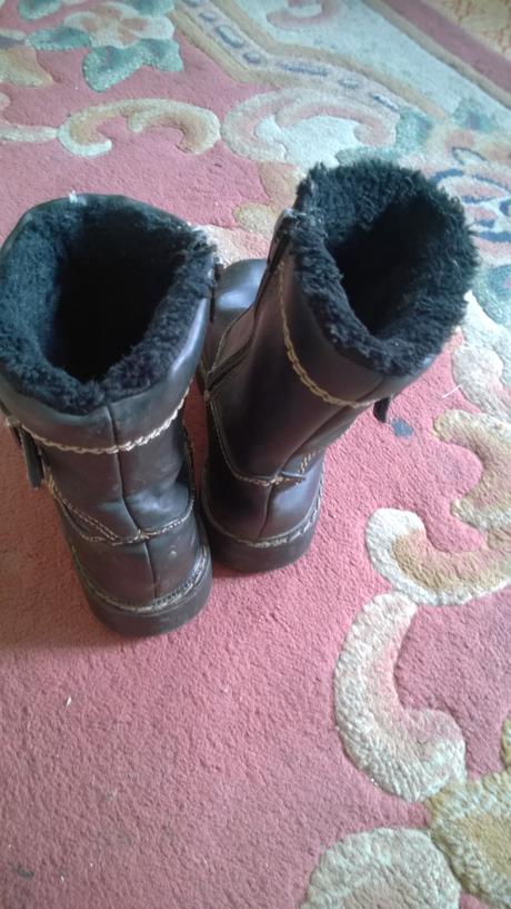 Kožené čižmy, vn.dlzka 20cm, 28