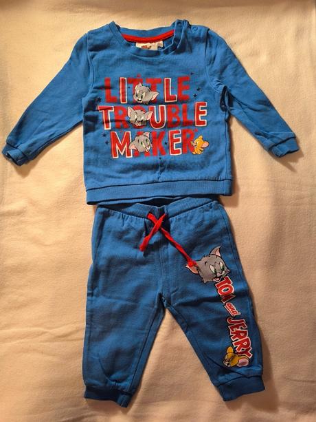 Tepláková súprava, 74